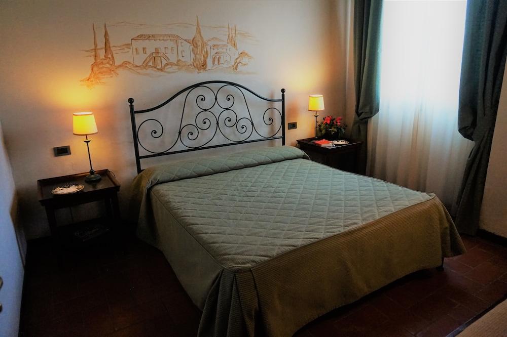 Agriturismo Antico Borgo Poggitazzi تيرانووفا براتشولي المظهر الخارجي الصورة