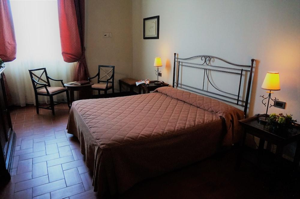 Agriturismo Antico Borgo Poggitazzi تيرانووفا براتشولي المظهر الخارجي الصورة