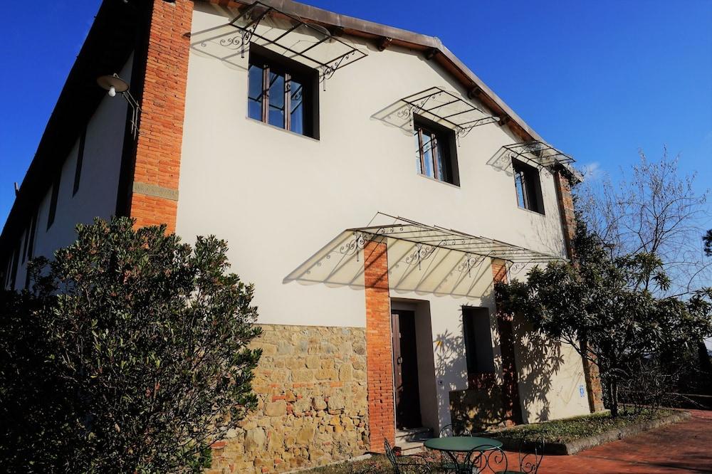 Agriturismo Antico Borgo Poggitazzi تيرانووفا براتشولي المظهر الخارجي الصورة