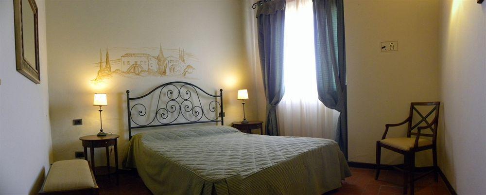 Agriturismo Antico Borgo Poggitazzi تيرانووفا براتشولي المظهر الخارجي الصورة
